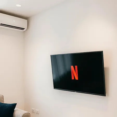 Modern Blloku Area Self Check-in * تيرانا