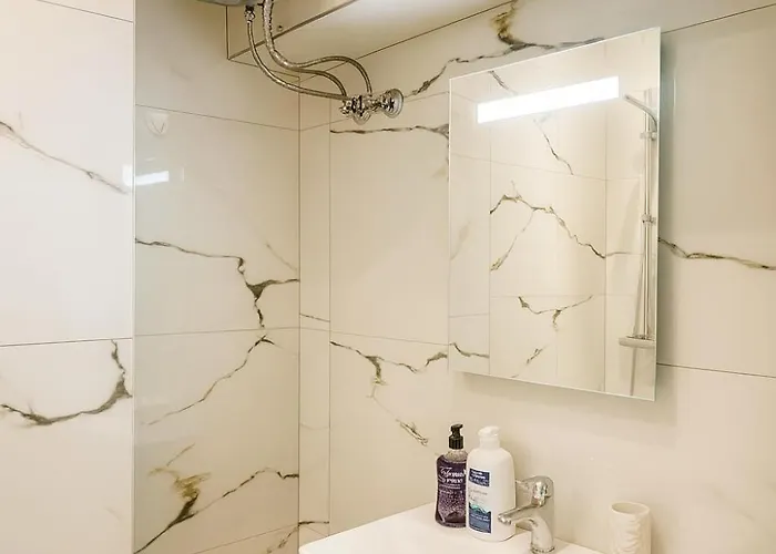 Modern Blloku Area Self Check-in דירה *